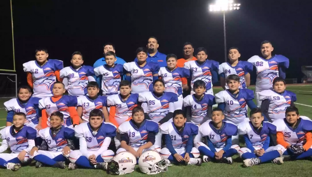 Players wearing Wooter Custom Reversible Pro Football Jerseys