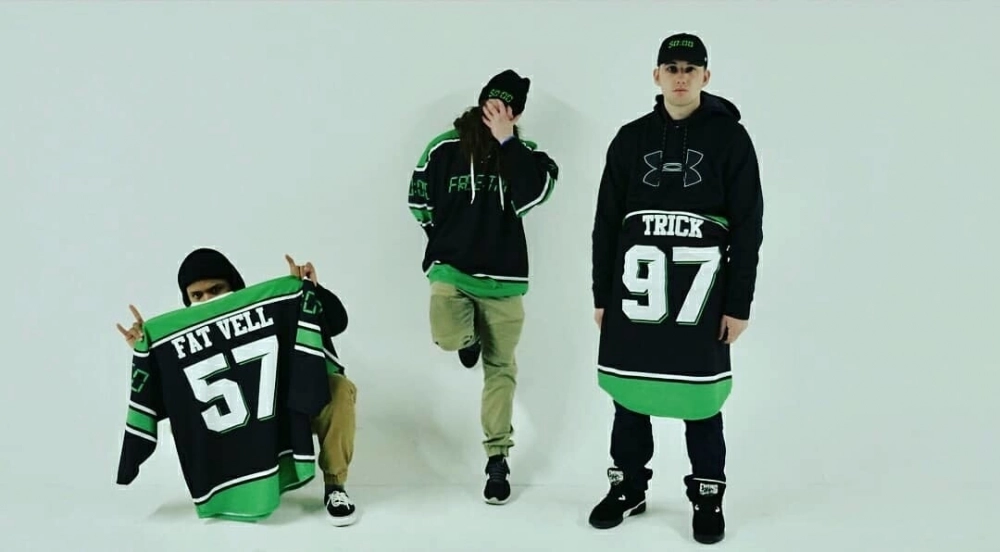 Players Wearing Wooter Custom V-Neck Hockey Goalie Jerseys